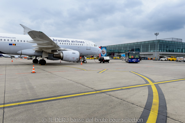 Liege airport 2016-03-24